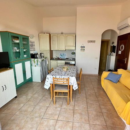 Appartamento Fronte Mare Residence Weber La Maddalena  Extérieur photo