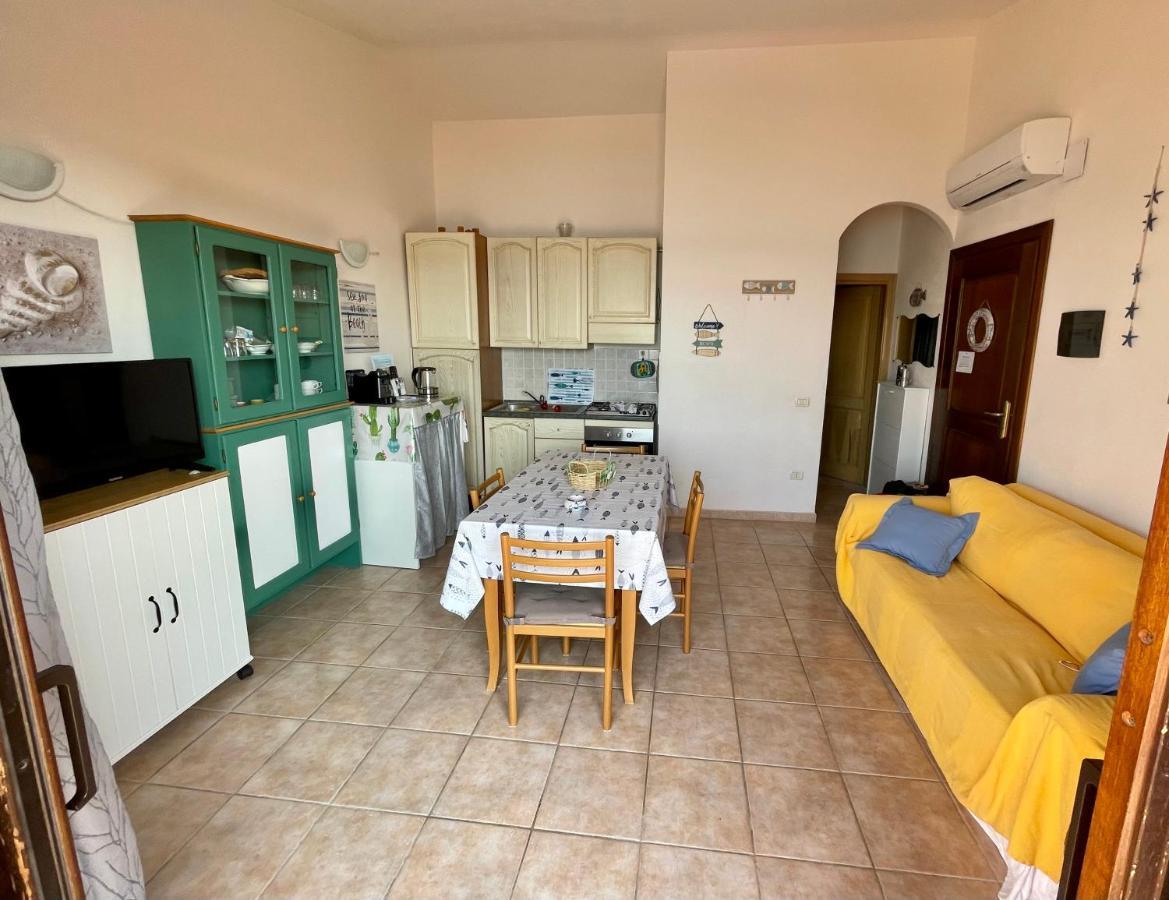 Appartamento Fronte Mare Residence Weber La Maddalena  Extérieur photo